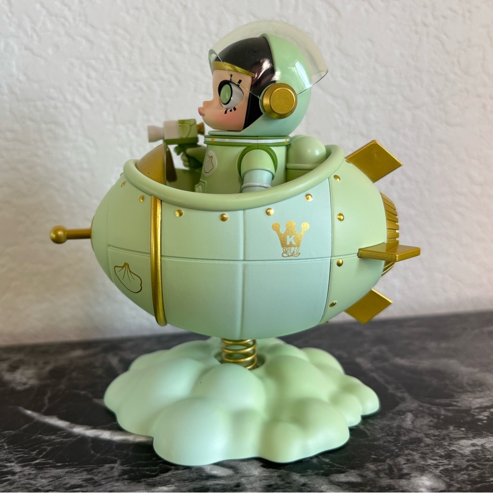Pop Mart Space Molly Blooming Series - Orchid